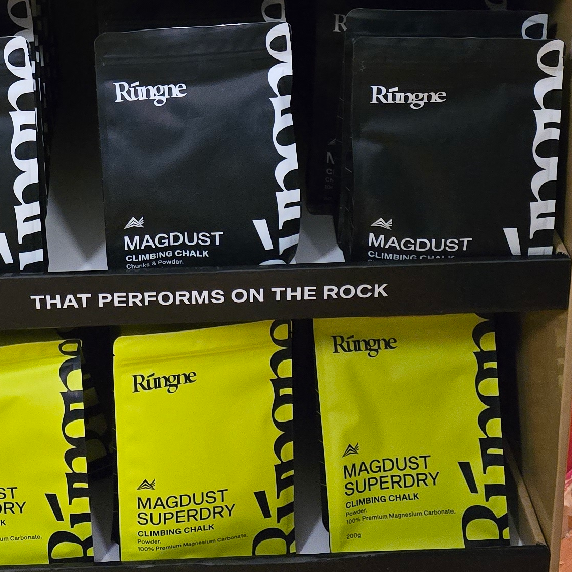 Magdust och Magdust Superdry Climbing Chalk från Rungne