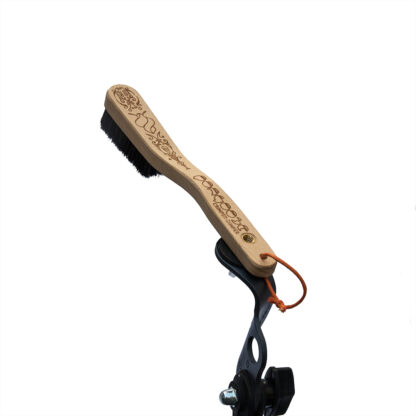 Crimper-Dimper är en gängad kritborste som passar till Pongoose Climber Clipstick