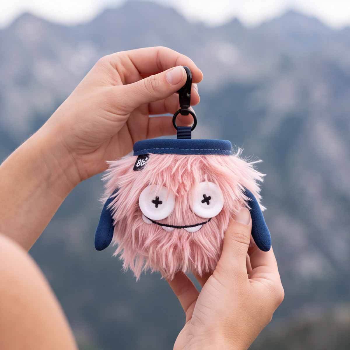 MINI FINNY Plush Bag Charm & Mini Bag från 8BPLUS